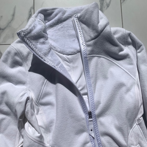 lululemon | Snowballer Jacket - Picture 7 of 12